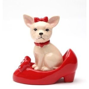 AUCTION PRICE👩🏻‍⚖️ CHIHUAHUA IN SHOE MAGNETIC